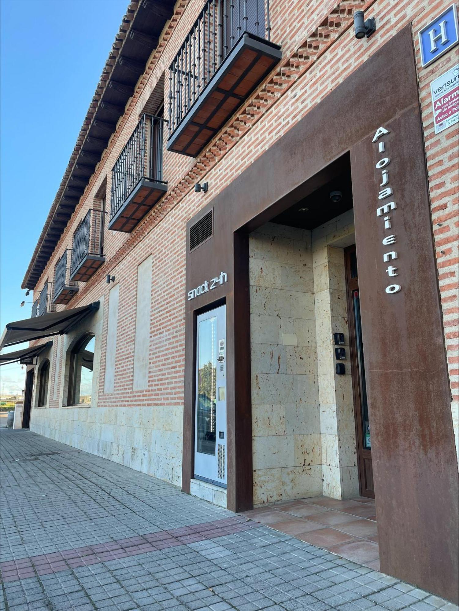 ホテル Casa Lola ルエダ エクステリア 写真