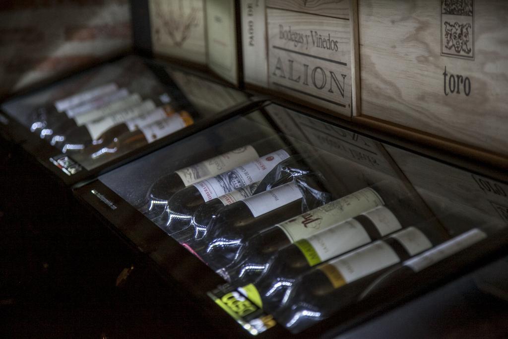 ホテル Casa Lola ルエダ エクステリア 写真